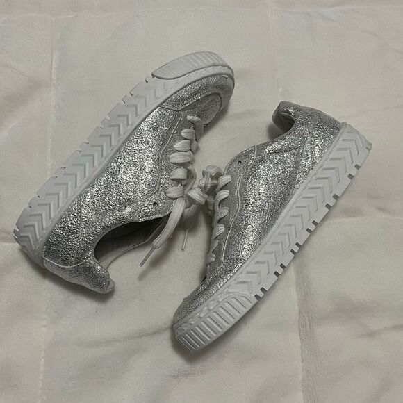 ASOS DESIGN Desert lace up sneakers in silver US Size 5 - Picture 1 of 10